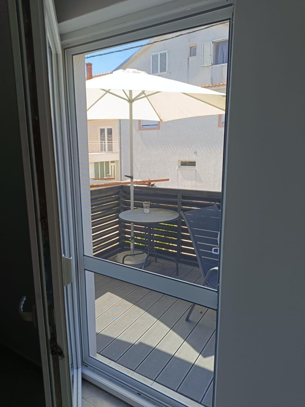 Studio & Apartment Biograd Paszman บีโอกราดนาโมรู ภายนอก รูปภาพ